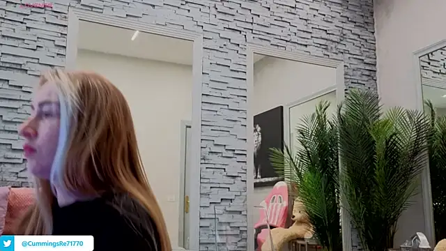 Reina_Cummings webcam