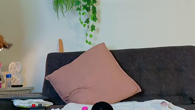 ChloeeMiller__ webcam