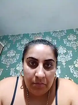 AntoAntonianna webcam