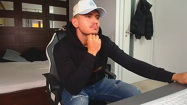 elijahthorne (M young) - SEXY JERKING HARD