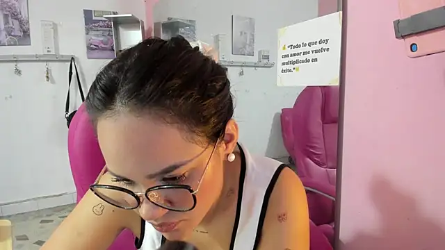 CAMILA--REY webcam