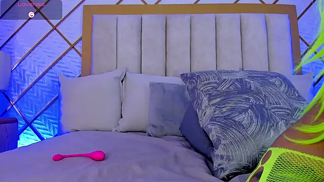 cocoamore - Cocoamore's free webcam - UK Sex Cams