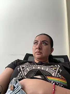 Webcam Model (Abril_Luv)  is live.Free join now!