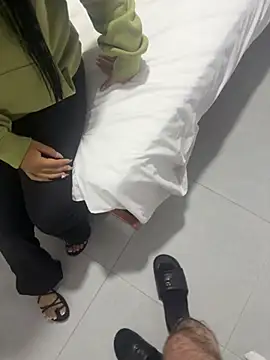 afficial_uncut webcam