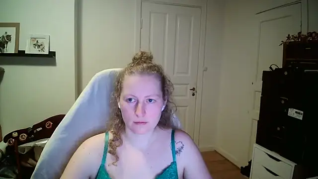 Girlnina-1995 webcam