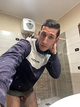 gionnytav (M young) - Sborrata cum