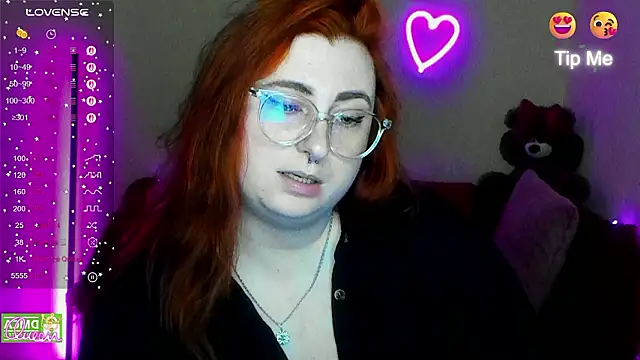 Alicia_love00 webcam