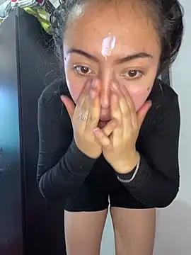 valepradaoficial webcam