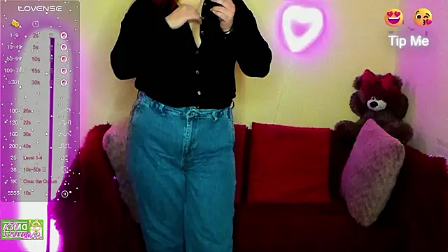 Alicia_love00 webcam