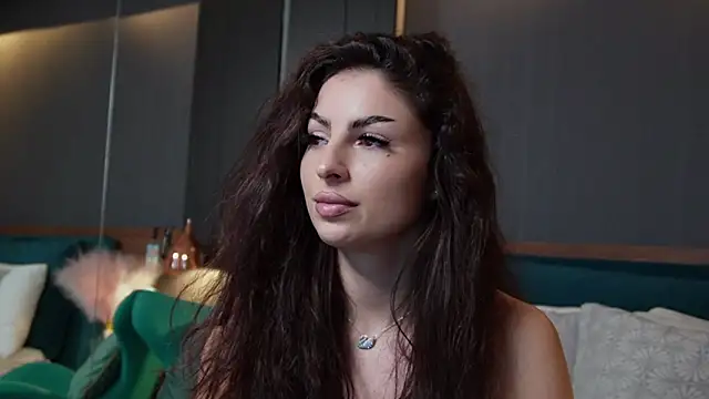 emilytrix - EmilyTrix's free webcam - UK Sex Cams