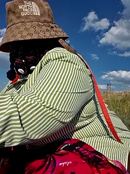 ThickianaRider webcam