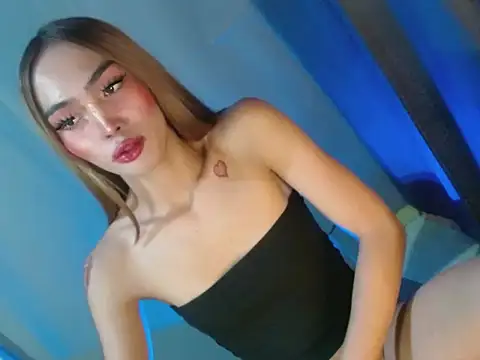 sweetfuckerbaby18 webcam