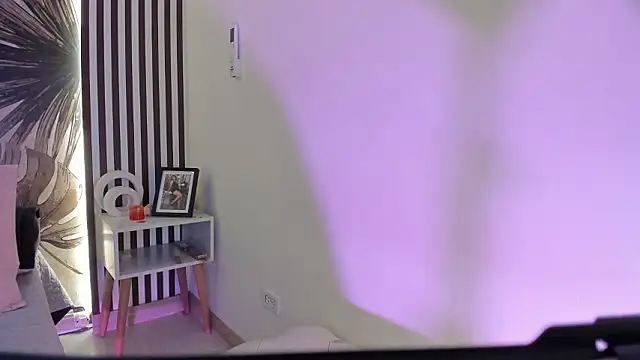 Samaantha-White webcam