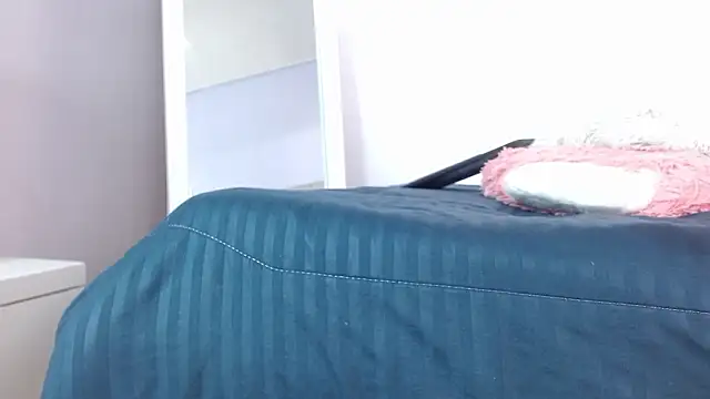 minene_mikami webcam