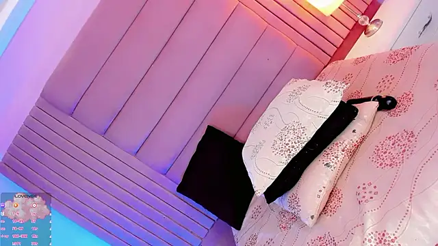 Camille_deluxe webcam