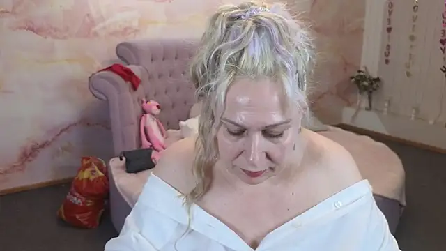 Penelope_Pinky webcam