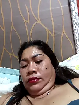 Webcam Model (SweetChubbyMommy_02)  is live.Free join now!