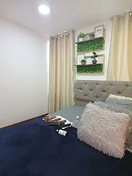 sasi_luna - Sasi_luna's free webcam