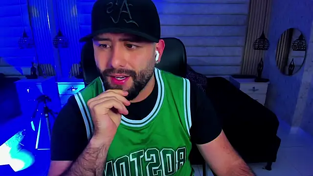 jhon_bear03 - Jhon_bear03's free webcam