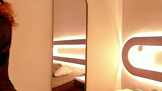 Sienna_brunette webcam