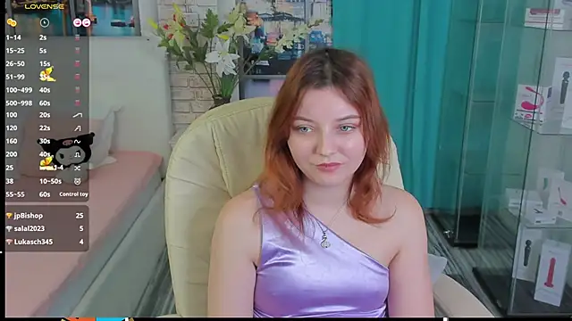 pretty_little_thing webcam