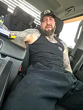 Beardedtattood webcam