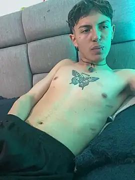 NaytonFreeman webcam