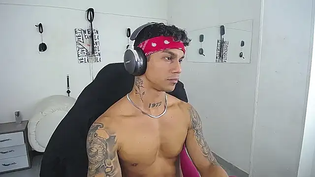 Leonard_Price webcam