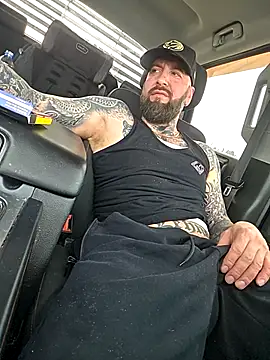 Beardedtattood webcam