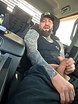 Beardedtattood webcam