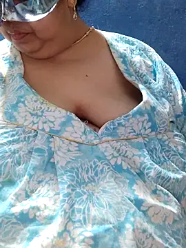 tamilthanushri webcam