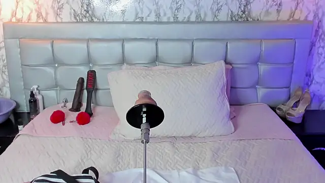 MELODYY_SWEET webcam