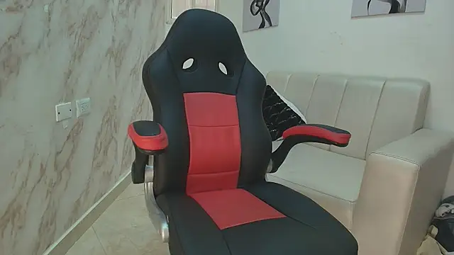 ashley_deluxe webcam