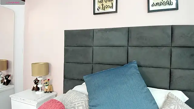 MadisonJenner webcam