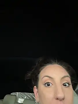 sweetsirenn (F young) - put swimsuit on