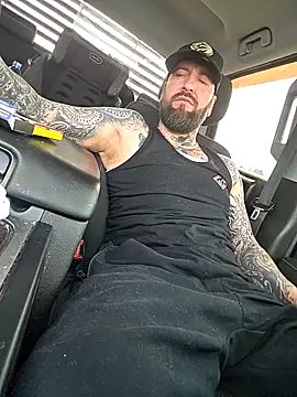 Beardedtattood webcam