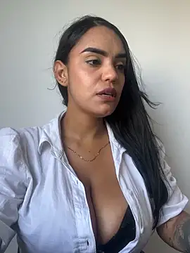 Sara-77 webcam