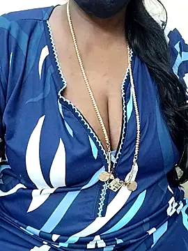 Webcam Model (shobini)  is live.Free join now!