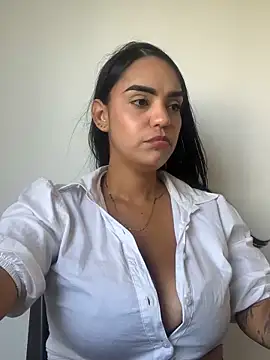 Sara-77 webcam