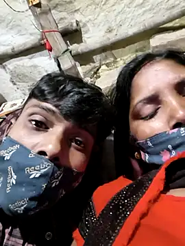 Indiandesicouple155 webcam