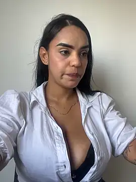 Sara-77 webcam