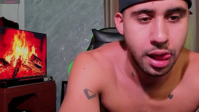 daiki_jack - Daiki_Jack's free webcam - UK Sex Cams