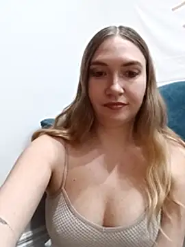 kisavixen - KisaVixen's free webcam - UK Sex Cams