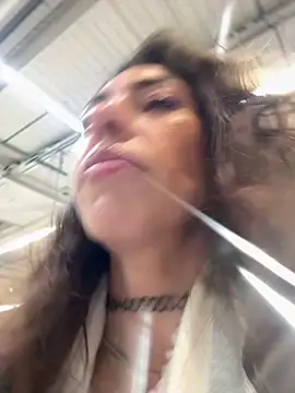 Amani_thewolf webcam