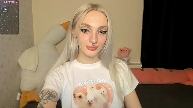 succubantra - Succubantra's free webcam - UK Sex Cams