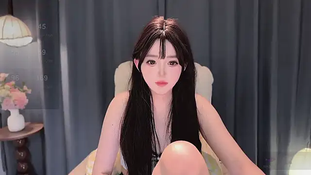 美女Yaiyigirl在线直播