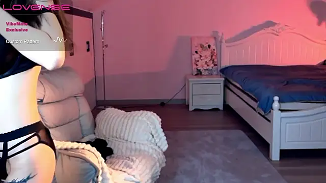 美女JoooJo_在线直播