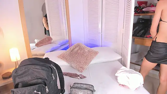 ALICESANDOVAL webcam