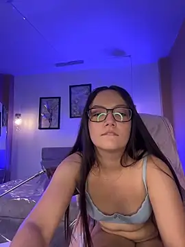 AylinStorm webcam