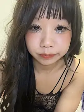 美女qilaile在线直播